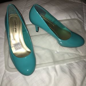 Women’s pumps